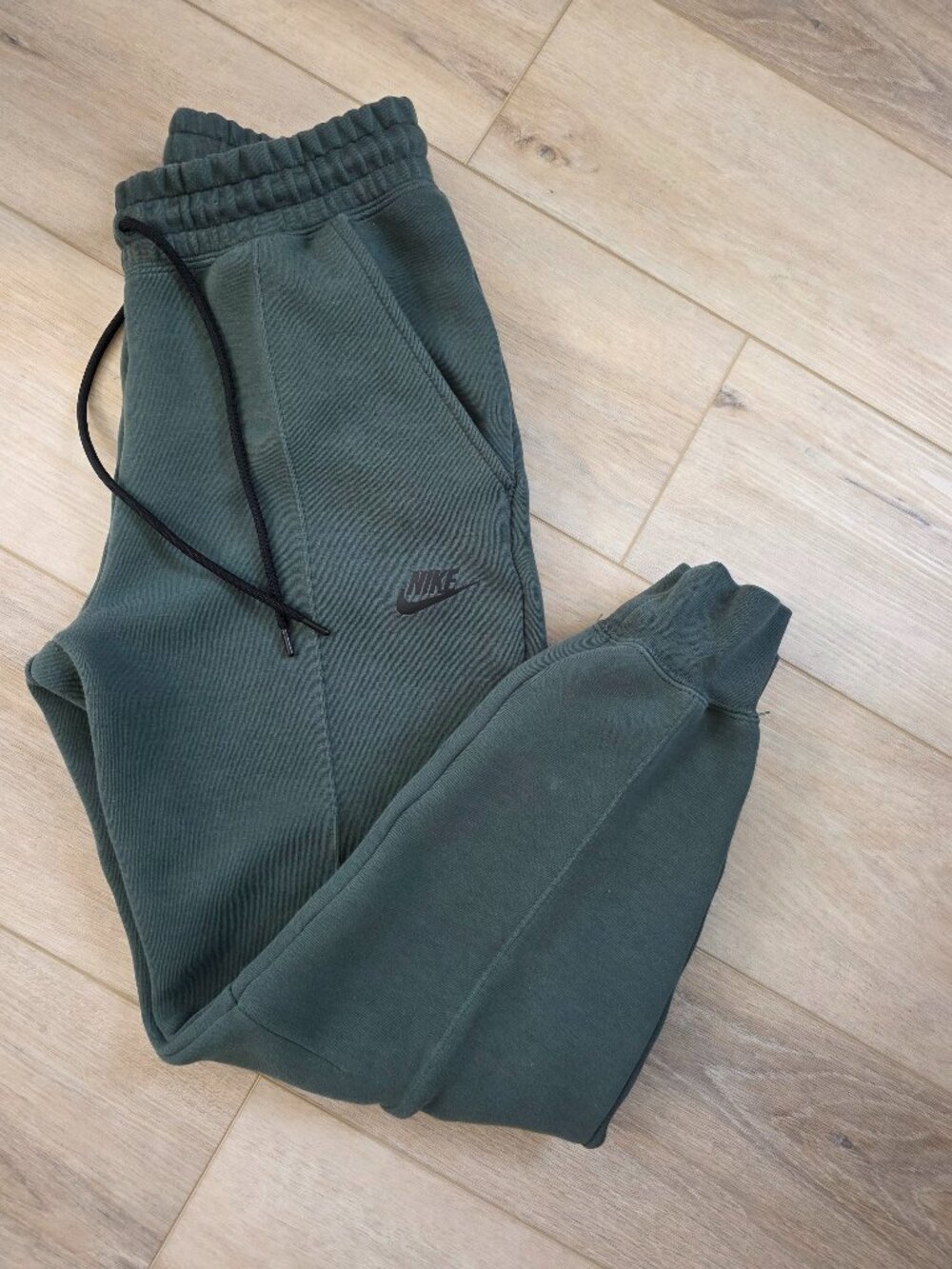 Nike Joggers SIZE SMALL